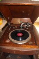 Antique Luxophone Gramaphone in Timber Case Made in Sydney - 3