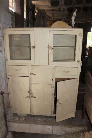 Vintage Kitchen Hutch for Restoration