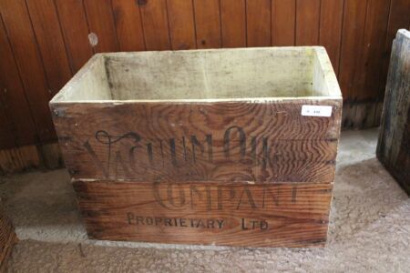 Vintage Vacuum Oil Company Laurel Kerosene Crate