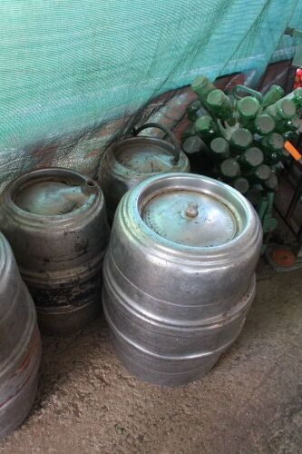 1 x 18 Gallon QLd Brewery + 2 x 10 Gallon Alloy Beer Kegs