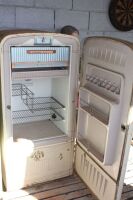 Vintage Cream Painted STC Electric Fridge for Restoration - 3