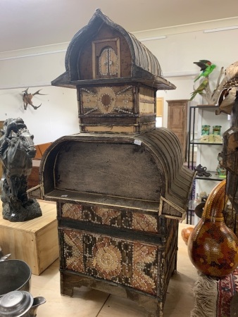 Large Rare Vintage Lombok Islands Shell Overlaid Spirit House Storage Box