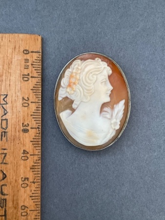 Vintage Sterling Silver Shell Cameo Brooch/Pendant