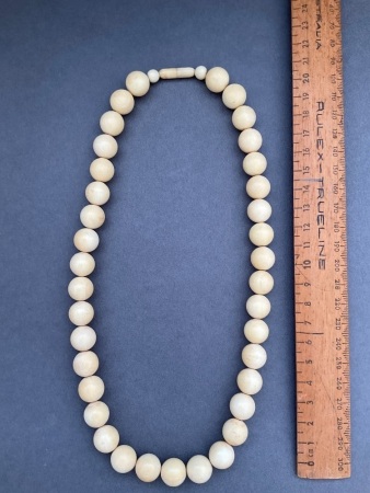 Vintage Ivory Bead Necklace with Threaded Catch