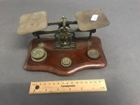 Set Small Vintage Balance Scales & Weights - 3