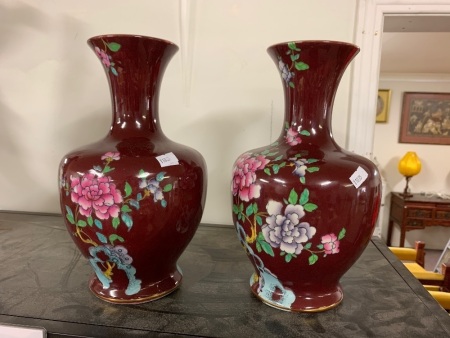 Pair of Vintage Wood & Sons Sheraton Chinese Design Vases