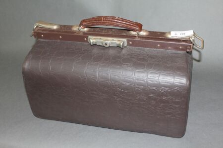 Vintage All Leather Gladstone Bag