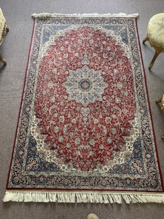 Finely Woven Floor Rug Persian Design