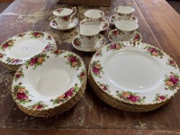 Part Royal Albert Old Country Roses Dinner Set inc. 6 Each Dinner and Tea Plates & Bowls + 5 Cups & Saucers