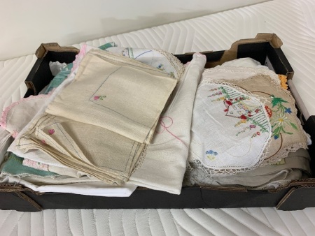 Asstd Lot of Vintage Embroidered Linen and Tablcloths