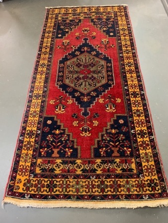 Red Hand Double Knotted Wool on Wool Rug