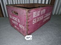 SLACKS CORDIALS CESSNOCK NSW TIMBER CRATE (HOLD 10 oz BOTTLES) - CONDITION GOOD