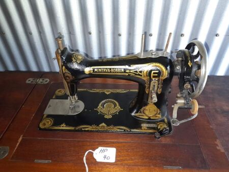 VINTAGE MINERVA GERMAN TREDDIE SEWING MACHINE w ACCESSORIES / MANUALS - CONDITION FAIR