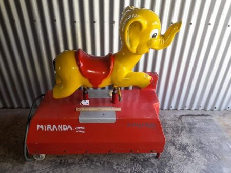 VINTAGE DUMBO THE ELEPHANT ARCADE RIDE CONVERTED TO ON/OFF MODE 240 VOLT - CONDITION GOOD