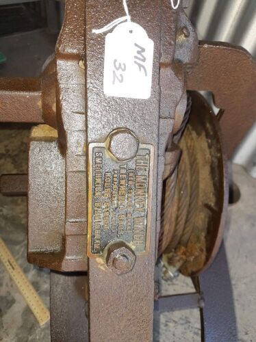 ANTIQUE MONKEY WINCH BIRMINGHAM ENGLAND - CONDITION GOOD