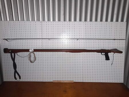 VINTAGE SEA HORNET TIMBER SPEARGUN. 1500 LONG. RARE - CONDITION GOOD