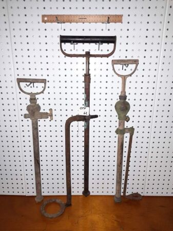 3 X BRASS/STEEL STIRRUP PUMPS - CONDITION FAIR