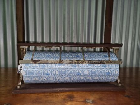 VINTAGE SHOP COUNTER PAPER DISPENSER / FULL ROLL (BLUE/WHITE) - CONDITION GOOD