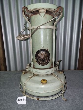 VINTAGE ALLADIN KEROSINE HEATER - CONDITION FAIR