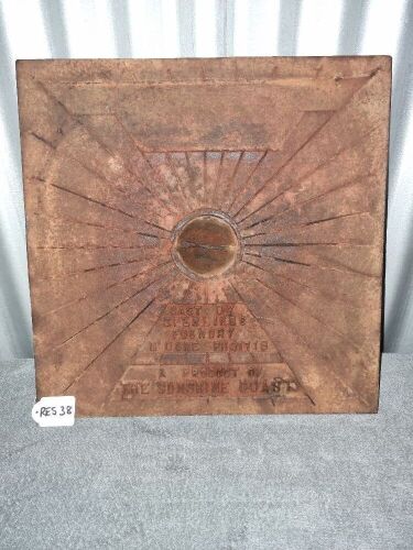 SPELLINGS FOUNDRY MAROOCHYDORE CAST IRON PIT COVER - CONDITION GOOD