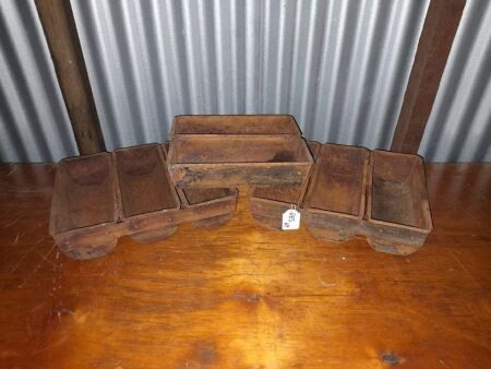 VINTAGE TANK LOAF BREAD TRAYS - 2 X 3 LOAF / 1 X 2 LOAF - 290L - CONDITION FAIR