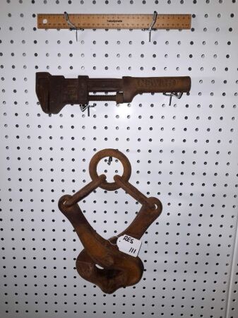 VINTAGE NSW GOVERNMENT RAILWAYS CAST IRON SHIFTING SPANNER - CONDITION GOOD