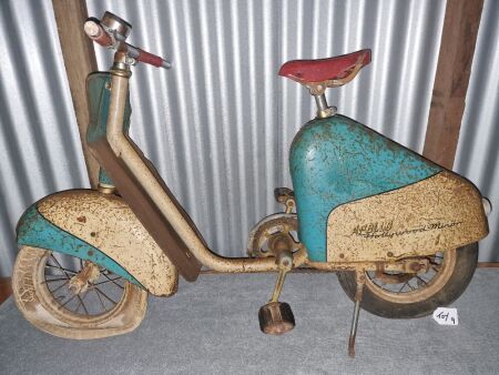 APOLLO - HOLLYWOOD MINORMOPED PUSH BIKE - VERY RARE - CONDITION FAIR