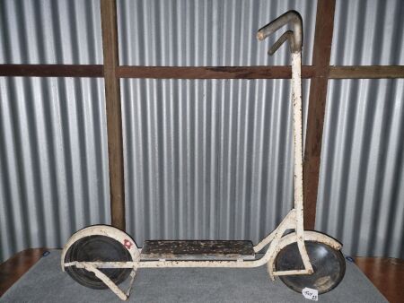 VINTAGE SCOOTER - CONDITION FAIR