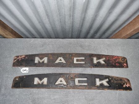 MACK TRUCK BONNET PIECES (PAIR) 850MM - FAIR