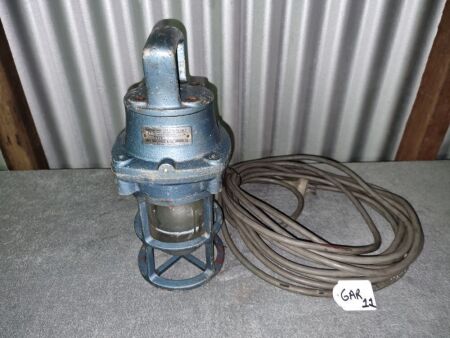 EXPLOSIVE PROOF LIGHT 240V - CONDITION GOOD