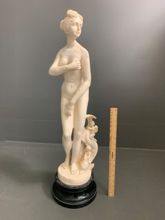 Replica of Kleomenes Venus de Medici Statue - Resin on Timber Base