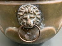 Large Vintage Brass Planter with Lion Head Motifs - 3