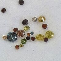 Lot of 0.30 Carats of Mixed Colour Diamond Gemstones - 2