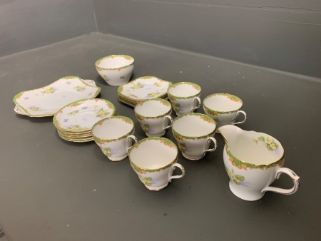 21 Pieces Vintage Shelley Green Edged Primrose Tea Set