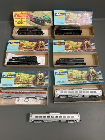 Asstd Lot of 7 Vintage USA Model Trains - 6 In Original Boxes - Athearn x 5 Roundhouse x 1