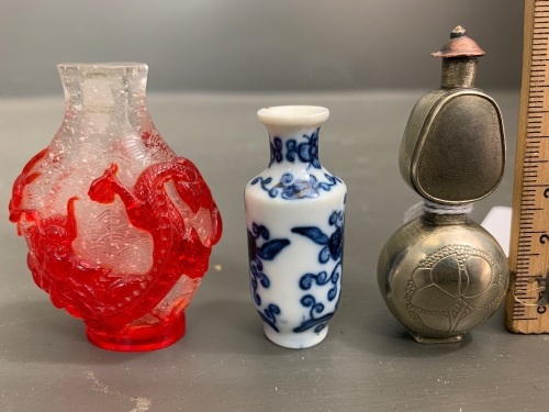 3 Asstd Late Qing Dynasty Snuff Bottles - 1 Glass, 1 Ceramic, 1 White Metal