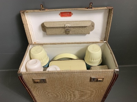 Vintage Tin BVE Picnic Master Set in Original Case