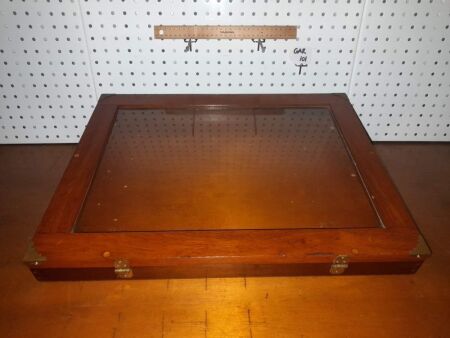 DISPLAY UNIT, COUNTERTOP - 530W X 410D X 60H - CONDITION GOOD