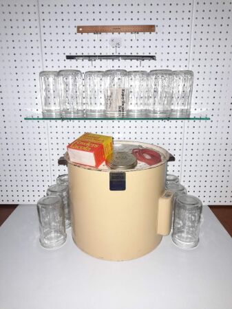 NEW/UNUSED FOWLERS VACOLA 1979 (12 JARS) FOOD PRESERVER / STERILISER. NEW LIDS / SEALS / THERMOMETER.