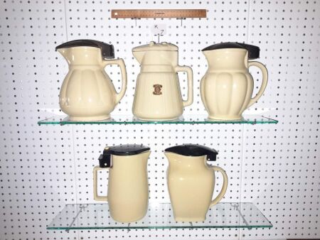 VINTAGE / RETRO ELECTRIC JUGS X 5 - ALL WITH CORDS