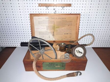 ANTIQUE WALKERS CHERUB III SHIPS LOG COMPLETE IN ORIGINAL TIMBER BOX + ORIGINAL FULL TIN OF LUBRICANT, NEW DIAL GLASS. - CONDITION GOOD