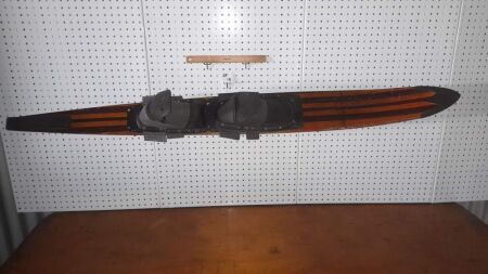 VINTAGE MAHERAJAH TIMBER WATERSKI. EXTREMELY HEAVY. 1670 LONG. USED IN BRIDGE TO BRIDGE RACES NSW. - CONDITION GOOD