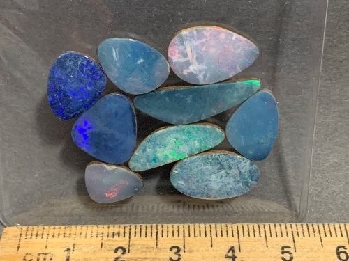 32 Carats of Opal Doublets Gemstones