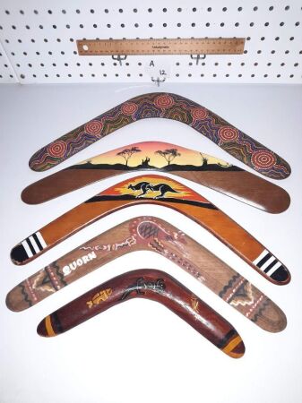 SELECTION VINTAGE / RETRO BOOMERANGS. - CONDITION GOOD