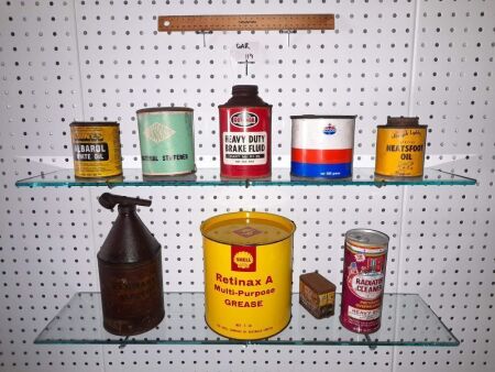 VINTAGE AUTOMOTIVE PRODUCTS INCLUDING 5lb SHELL RETINAX A GREASE, UNOPENED - CONDITION GOOD