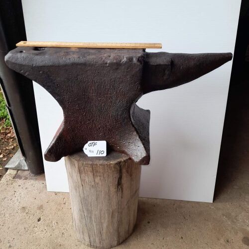 ANTIQUE BLACKSMITH ANVIL 90lb - CONDITION FAIR