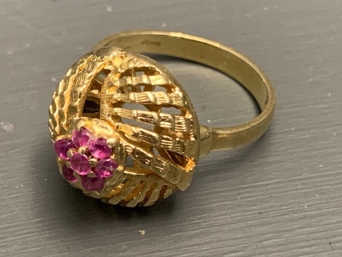 18ct Yellow Gold and Ruby Dress Ring. 7 Rubies Total 0.70 Carat. Total Weight 8.3g - Comes with Valuation Cert