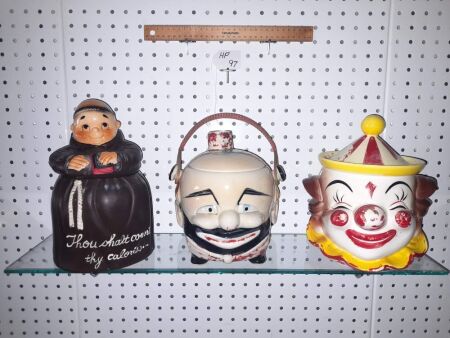 TRIO OF VINTAGE / RETRO COOKIE JARS - CONDITION GOOD