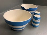 T.G.Green Cornishware Salt & Pepper, Pudding Basin and Pouring Bowl - Black Back Stamp - 3