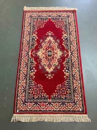 Vintage 100% Wool Oriental Rug in Reds and Blacks